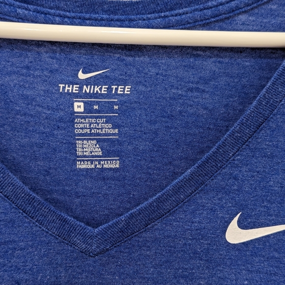 Ladies Dodgers Post Season shirt - Picture 2 of 2